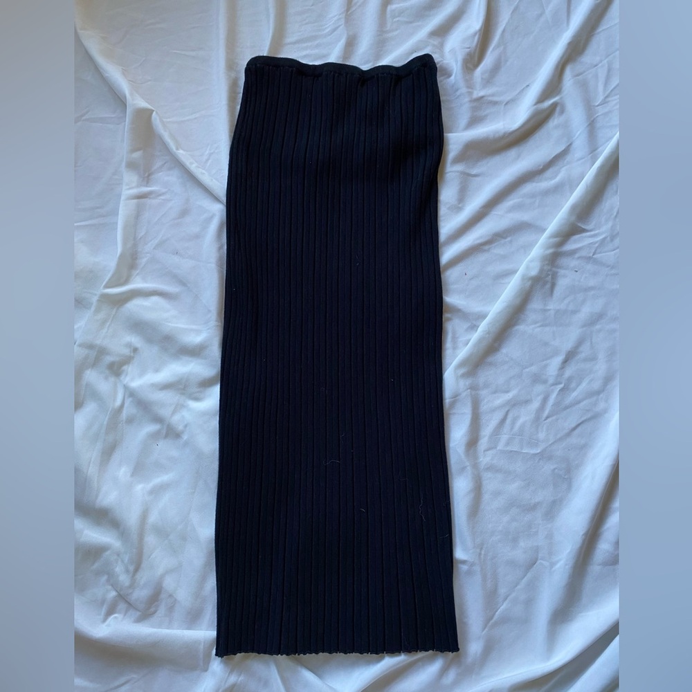 Black size m knit tube midi skirt